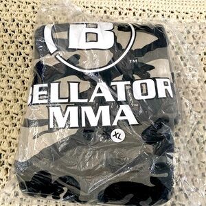 Bellator MMA desert camo hoodie BN Sz XL